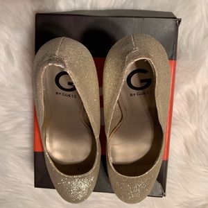 Pre-own G By GUESS Heels